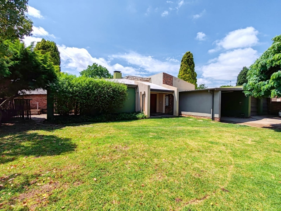 3 Bedroom Property for Sale in Grimbeeck Park North West